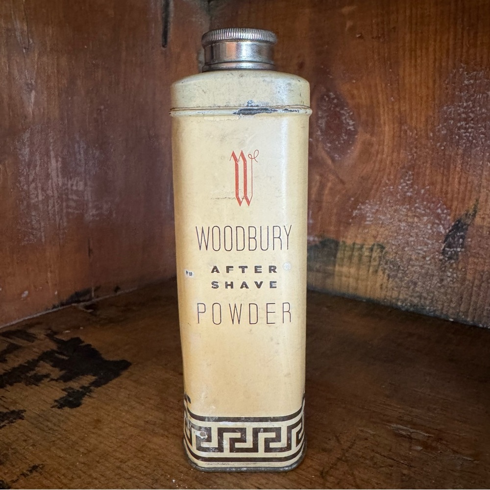 VTG Advertising Tin—Woodbury After Shave Powder